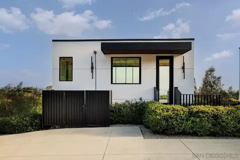 Exterior - 29623 Cuthbert Rd, Malibu, CA 90265 photo 9 of 18