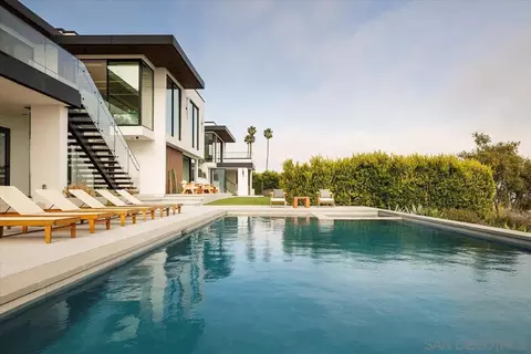 Exterior - 29623 Cuthbert Rd, Malibu, CA 90265 photo 16 of 18