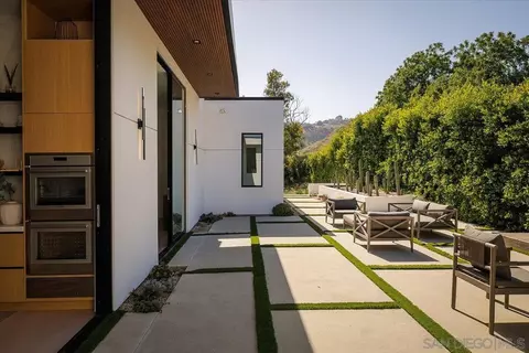 Exterior - 29623 Cuthbert Rd, Malibu, CA 90265 photo 8 of 18