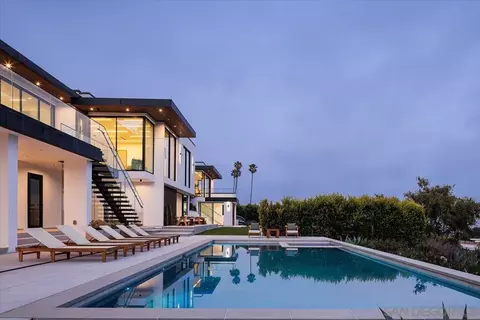 Exterior - 29623 Cuthbert Rd, Malibu, CA 90265 photo 2 of 18
