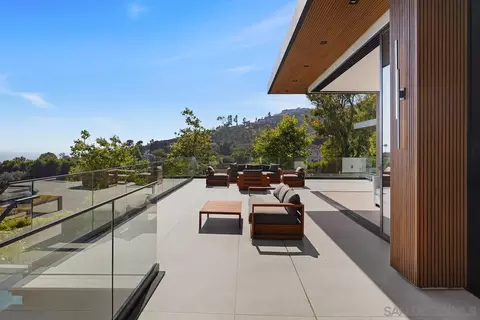 Exterior - 29623 Cuthbert Rd, Malibu, CA 90265 photo 5 of 18