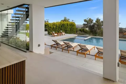 Exterior - 29623 Cuthbert Rd, Malibu, CA 90265 photo 14 of 18