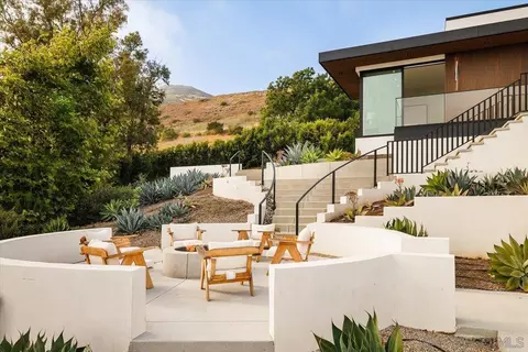 Exterior - 29623 Cuthbert Rd, Malibu, CA 90265 photo 17 of 18
