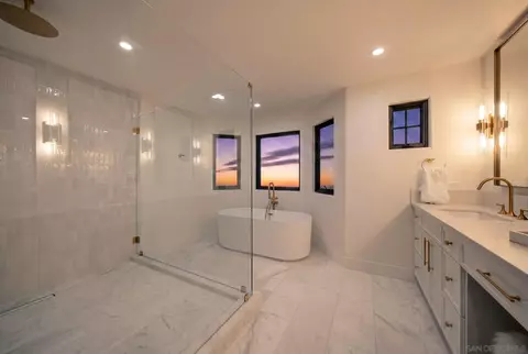 Bath - 9775 Alto Dr, La Mesa, CA 91941 photo 1 of 1