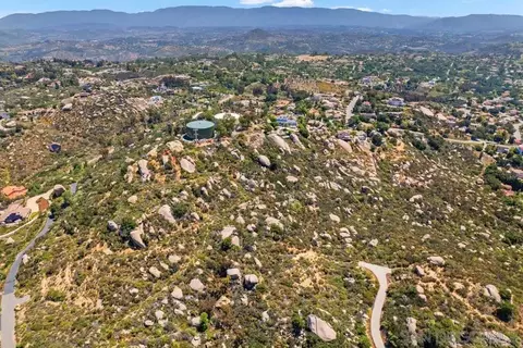 13 Sage Hl #0, Escondido, CA 92026