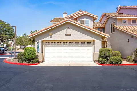 395 Whispering Willow Dr #D, Santee, CA 92071