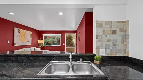 Kitchen - 9860 Dale Ave #C4, Spring Valley, CA 91977 photo 5 of 7