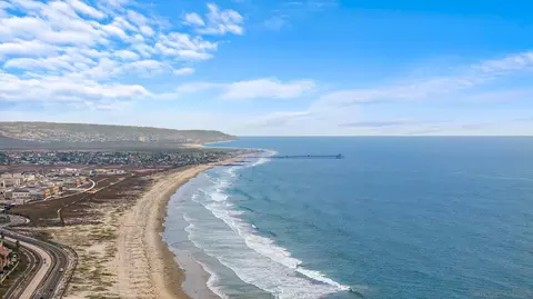 View/Area - 35 Buccaneer Way, Coronado, CA 92118 photo 8 of 14