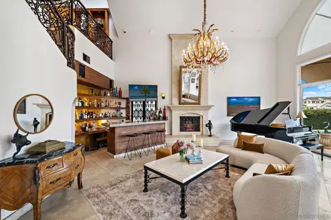 Living - 35 Buccaneer Way, Coronado, CA 92118 photo 3 of 4