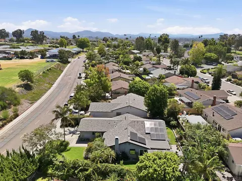 View/Area - 2007 Park Dl, Encinitas, CA 92024 photo 1 of 1