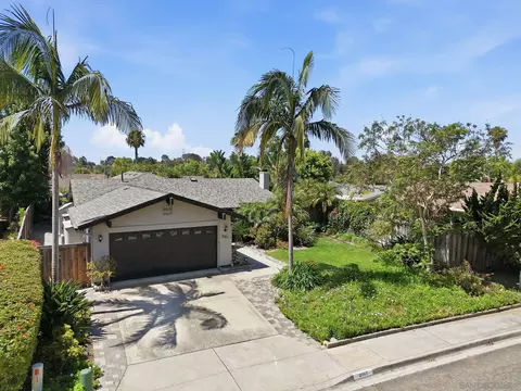 Exterior - 2007 Park Dl, Encinitas, CA 92024 photo 8 of 9