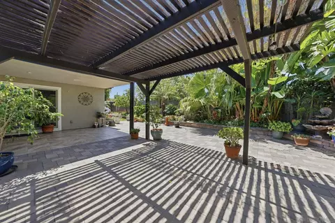 Exterior - 2007 Park Dl, Encinitas, CA 92024 photo 3 of 9