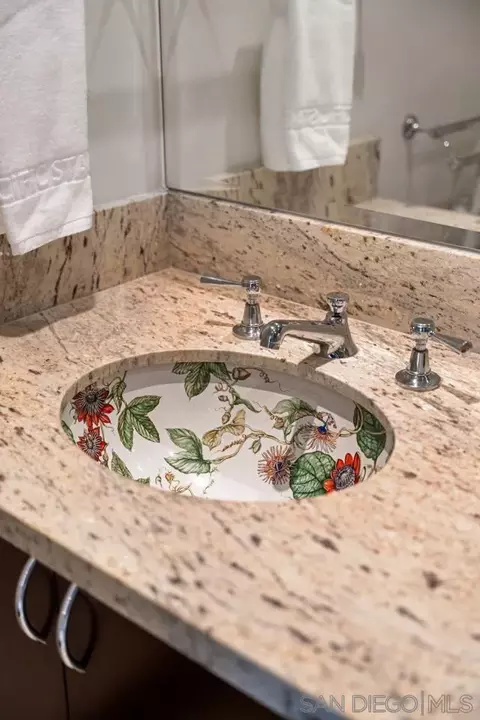Bath - 939 Coast Blvd #15E, La Jolla, CA 92037 photo 5 of 6
