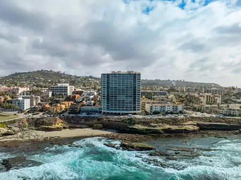 View/Area - 939 Coast Blvd #15E, La Jolla, CA 92037 photo 4 of 4