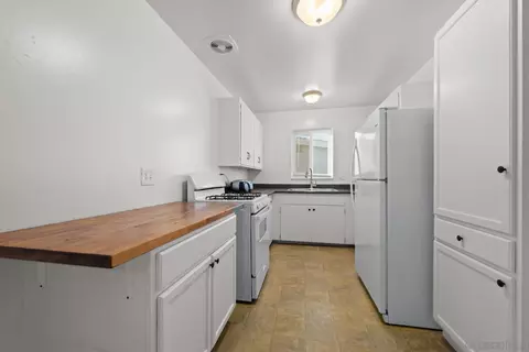 Kitchen - 331 N Pierce, El Cajon, CA 92020 photo 2 of 3