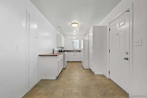 Kitchen - 331 N Pierce, El Cajon, CA 92020 photo 1 of 3