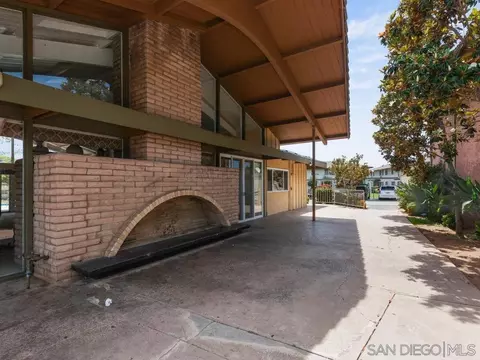 Exterior - 2094 E Grand Ave #7, Escondido, CA 92027 photo 5 of 7