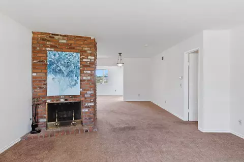 Living - 13718 Ahwahnee, Poway, CA 92064 photo 3 of 6