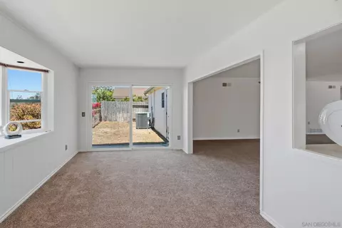 Living - 13718 Ahwahnee, Poway, CA 92064 photo 6 of 6