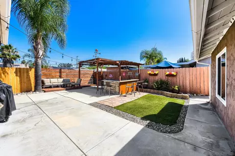 Exterior - 9322 Lake Country Dr, Santee, CA 92071 photo 4 of 6
