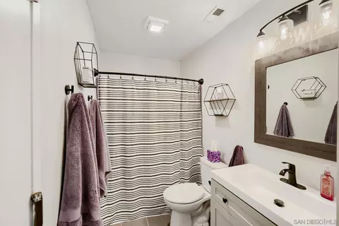 Bath - 9322 Lake Country Dr, Santee, CA 92071 photo 1 of 2