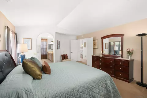Bedroom - 2062 Susan Ct, Escondido, CA 92026 photo 3 of 7