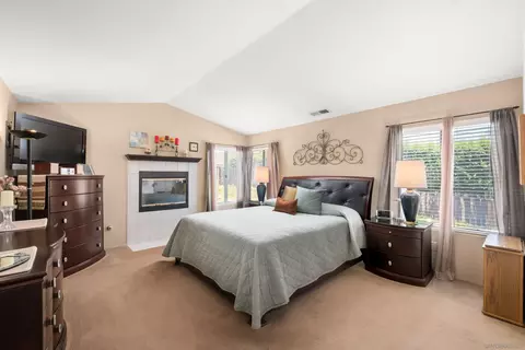 Bedroom - 2062 Susan Ct, Escondido, CA 92026 photo 1 of 7