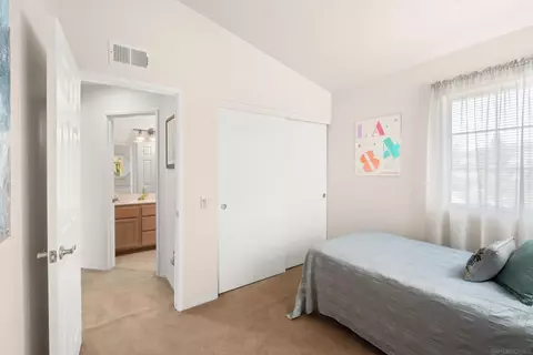Bedroom - 2062 Susan Ct, Escondido, CA 92026 photo 5 of 7