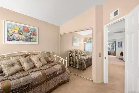 Bedroom - 2062 Susan Ct, Escondido, CA 92026 photo 6 of 7