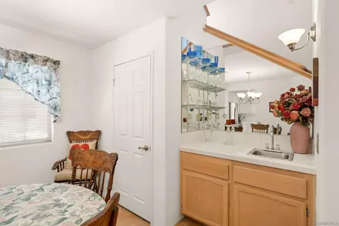 Dining - 2062 Susan Ct, Escondido, CA 92026 photo 3 of 4