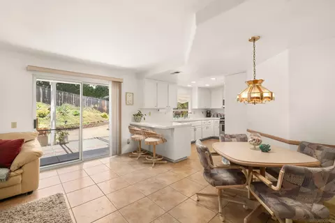 Dining - 2062 Susan Ct, Escondido, CA 92026 photo 1 of 4