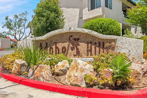 2425 Cranston Dr #10, Escondido, CA 92025