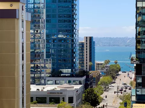 350 W Ash St #809, San Diego, CA 92101