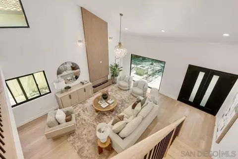 Living - 248 Avenida De Los Claveles, Encinitas, CA 92024 photo 4 of 4