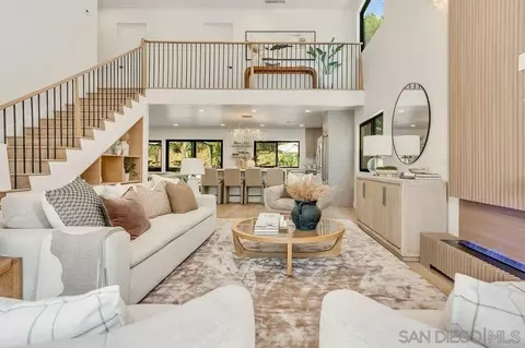 Living - 248 Avenida De Los Claveles, Encinitas, CA 92024 photo 3 of 4