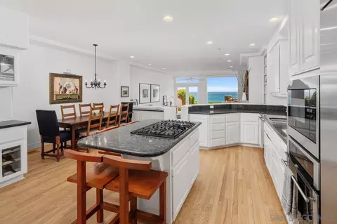 Kitchen - 538 Fourth St, Encinitas, CA 92024 photo 1 of 2