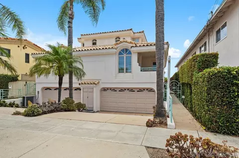 Exterior - 538 Fourth St, Encinitas, CA 92024 photo 4 of 5