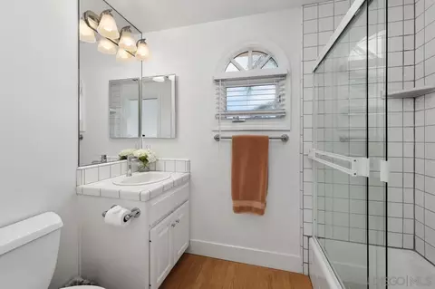 Bath - 538 Fourth St, Encinitas, CA 92024 photo 5 of 5