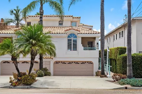 Exterior - 538 Fourth St, Encinitas, CA 92024 photo 3 of 5