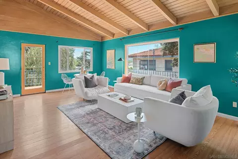 8500 Hillcrest, La Mesa, CA 91941 photo 2