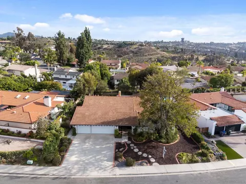 1844 Hacienda Dr, El Cajon, CA 92020