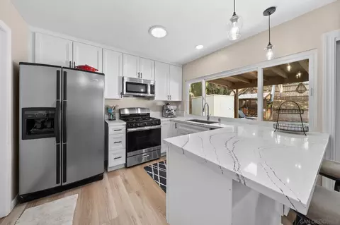 10124 Three Oaks Way, Santee, CA 92071 photo 5