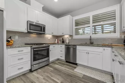8531 Even Seth Cir, Santee, CA 92071 photo 12