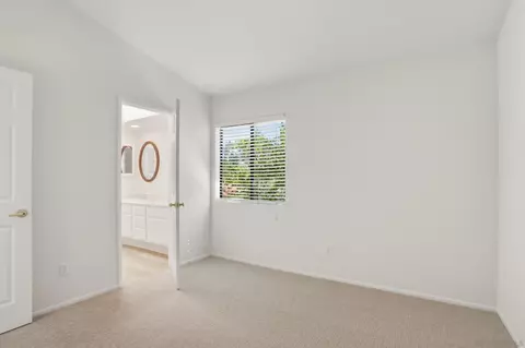 Bedroom - 5375 Rio Plata Dr, Oceanside, CA 92057 photo 4 of 4
