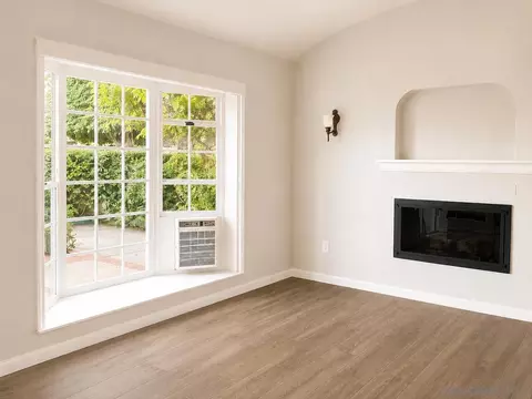 950-958 B Ave, Coronado, CA 92118 photo 7