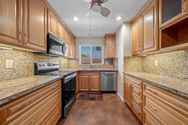 1044 La Ventana, San Marcos, CA 92078