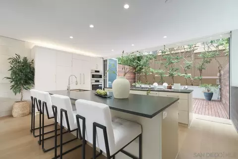 Kitchen - 419 Ravina St, La Jolla, CA 92037 photo 1 of 2