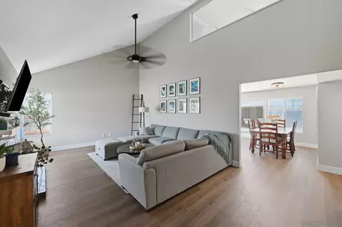 12909 Margate Ave, Poway, CA 92064 photo 3