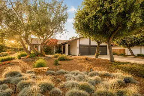 Exterior - 802 Santa Hidalga, Solana Beach, CA 92075 photo 2 of 8