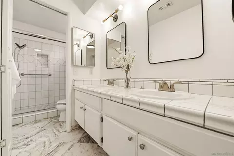 Bath - 802 Santa Hidalga, Solana Beach, CA 92075 photo 3 of 4